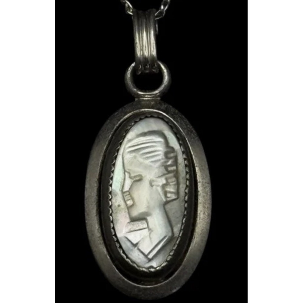 Vintage 18" Sterling Silver MOP Cameo Sarah Coventry Necklace #618